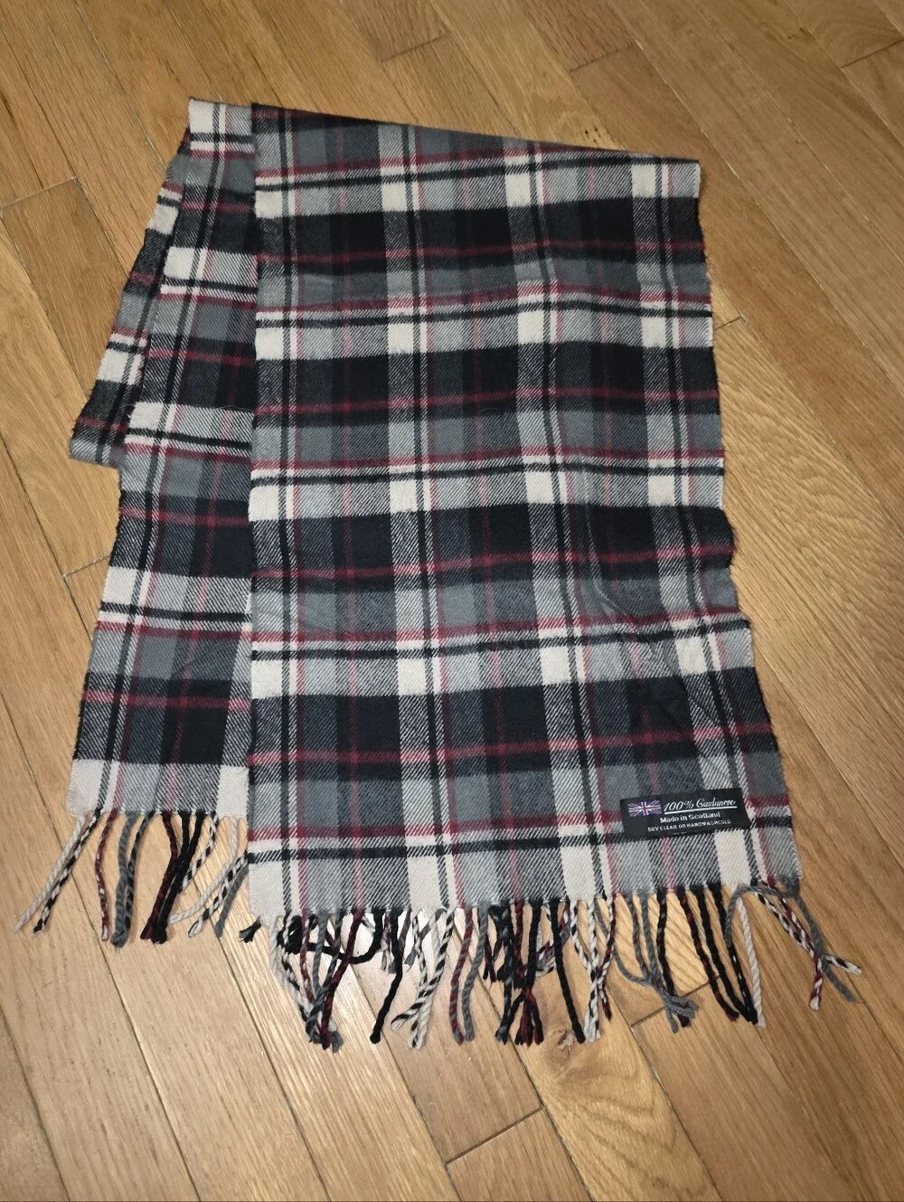 100% CASHMERE LONG SCARF TARTAN MADE IN SCOTLAND IMMACULATE